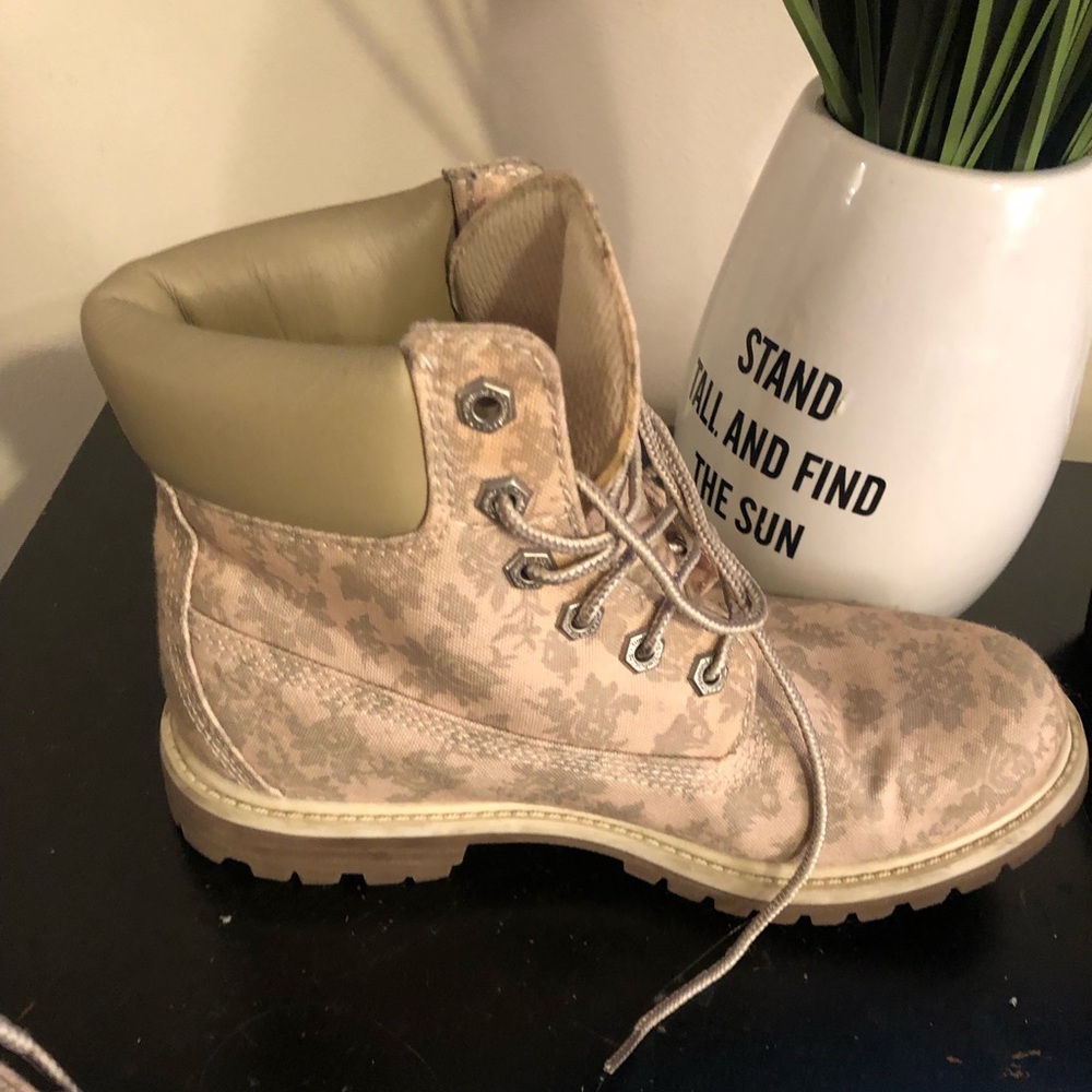 Timberland Boots - Picture 3 of 6